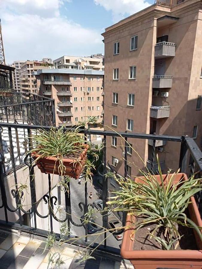 Loft Home In City Center Yerevan Luaran gambar