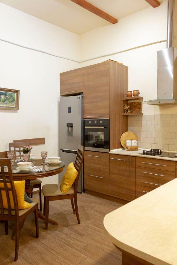 Loft Home In City Center Yerevan Luaran gambar